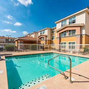  Apartment 1 Bd 1 Ba Furnished Apt With King Bed